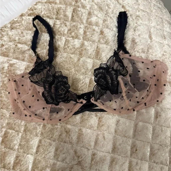 Victoria’s Secret Sheer Rose Unlined Low Cut Demi Bra - Picture 7 of 8